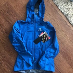 Brand NEW Arcteryx Beta SV jacket